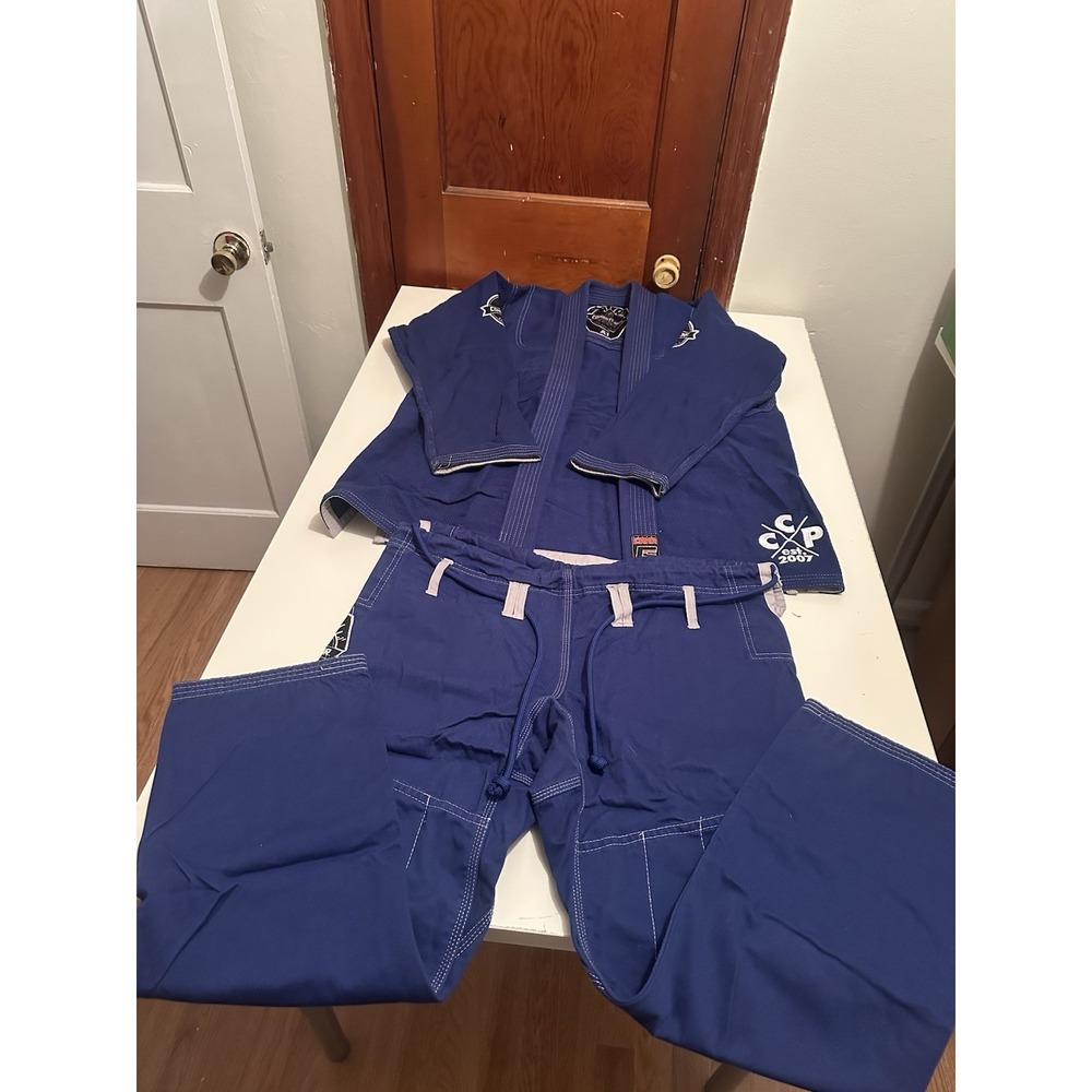 CRNR Brazilian Jiu-Jitsu gi in size A1.  Blue